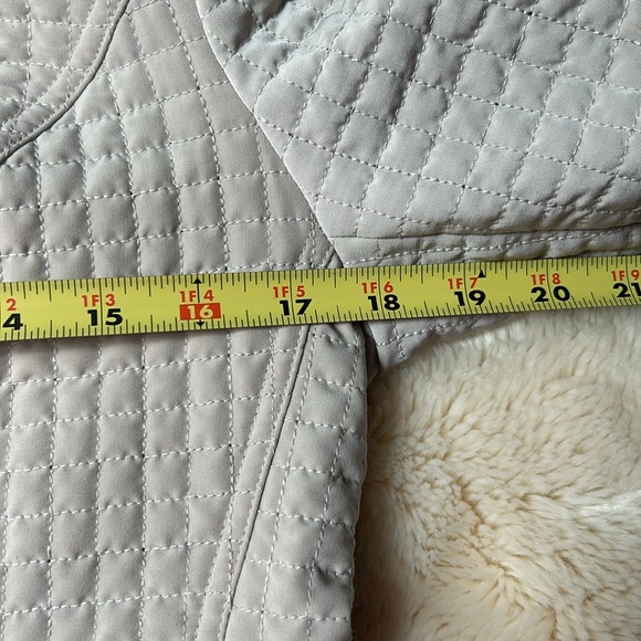 Jacket - Picture 5 of 6